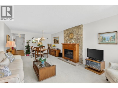 19249 HAMMOND Road | Pitt Meadows British Columbia | Slide Image Four