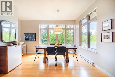 40147 GOVERNMENT Road | Squamish British Columbia | Slide Image Eight