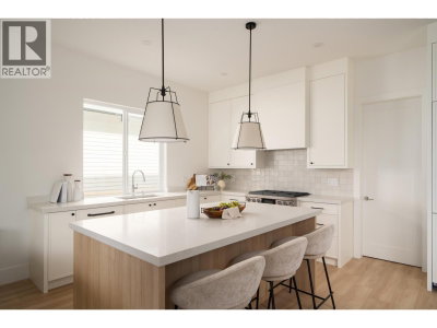 12043 BONSON Road | Pitt Meadows British Columbia | Slide Image Ten