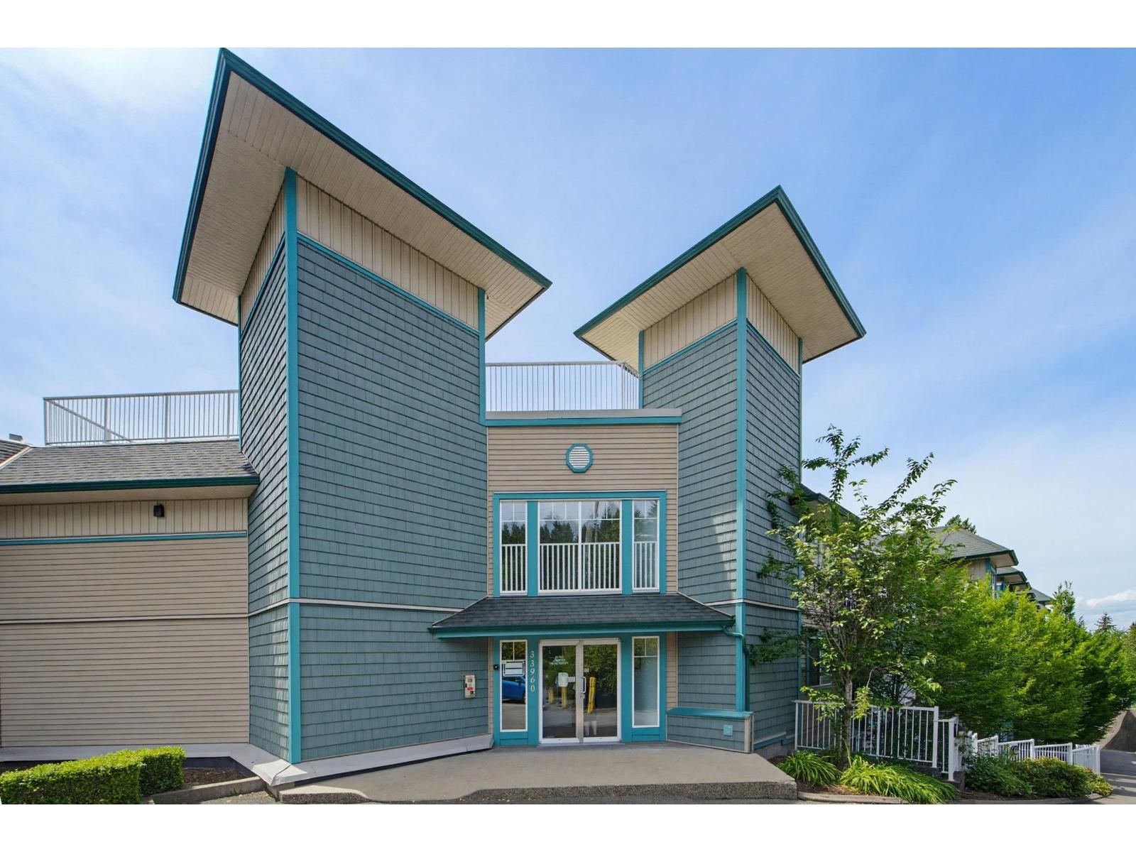 33960 OLD YALE Road, Abbotsford, British Columbia V2S 2J9