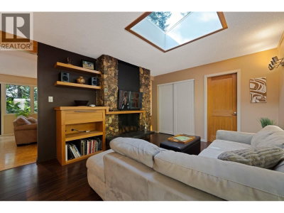 2344 HYANNIS Drive | North Vancouver British Columbia | Slide Image Twelve