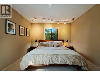 2344 HYANNIS Drive | North Vancouver British Columbia | Slide Image Twenty-two