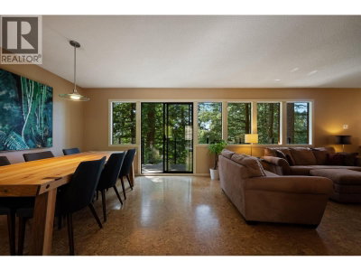 2344 HYANNIS Drive | North Vancouver British Columbia | Slide Image Four