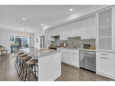 9989 BARNSTON Drive East | Surrey British Columbia | Slide Image Nine