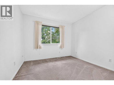 1171 O'FLAHERTY Gate | Port Coquitlam British Columbia | Slide Image Seventeen
