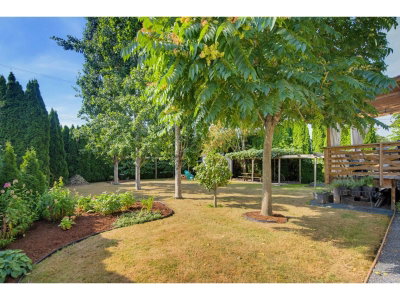 46156 THIRD Avenue | Chilliwack British Columbia | Slide Image Three