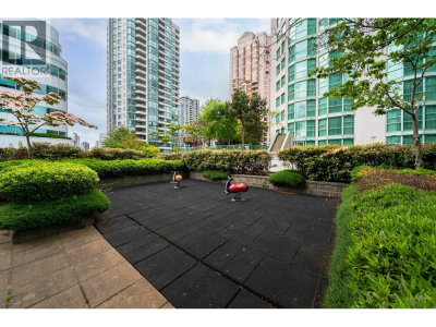 821 CAMBIE Street | Vancouver British Columbia | Slide Image Thirty-one