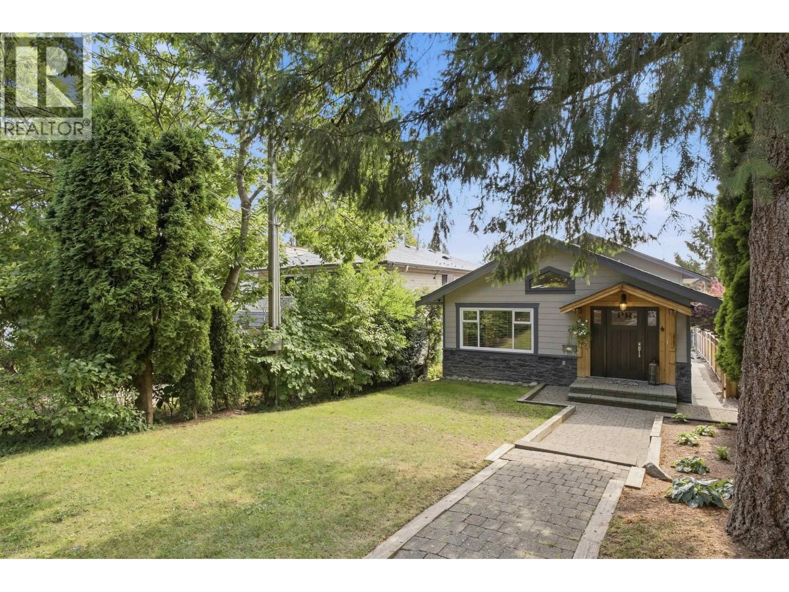 1153 WELLINGTON Drive, North Vancouver, British Columbia V7K 1L3