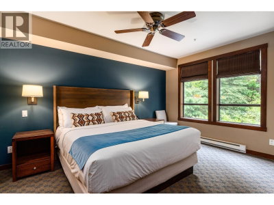 2020 LONDON Lane | Whistler British Columbia | Slide Image Ten