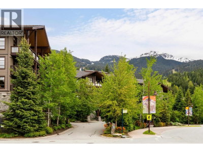 2020 LONDON Lane | Whistler British Columbia | Slide Image Twenty-nine