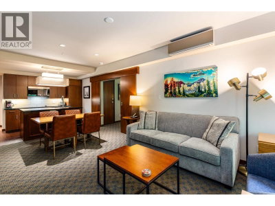 2020 LONDON Lane | Whistler British Columbia | Slide Image Six