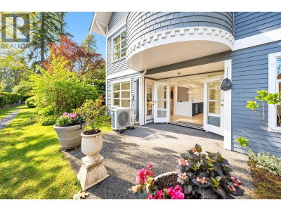 3399 CAPILANO Crescent | North Vancouver British Columbia | Slide Image One