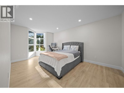3399 CAPILANO Crescent | North Vancouver British Columbia | Slide Image Twenty-nine