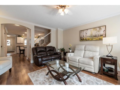 6887 SHEFFIELD Way | Chilliwack British Columbia | Slide Image Four