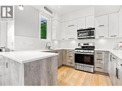 1185 VICTORIA Drive | Vancouver British Columbia | Slide Image Thirteen