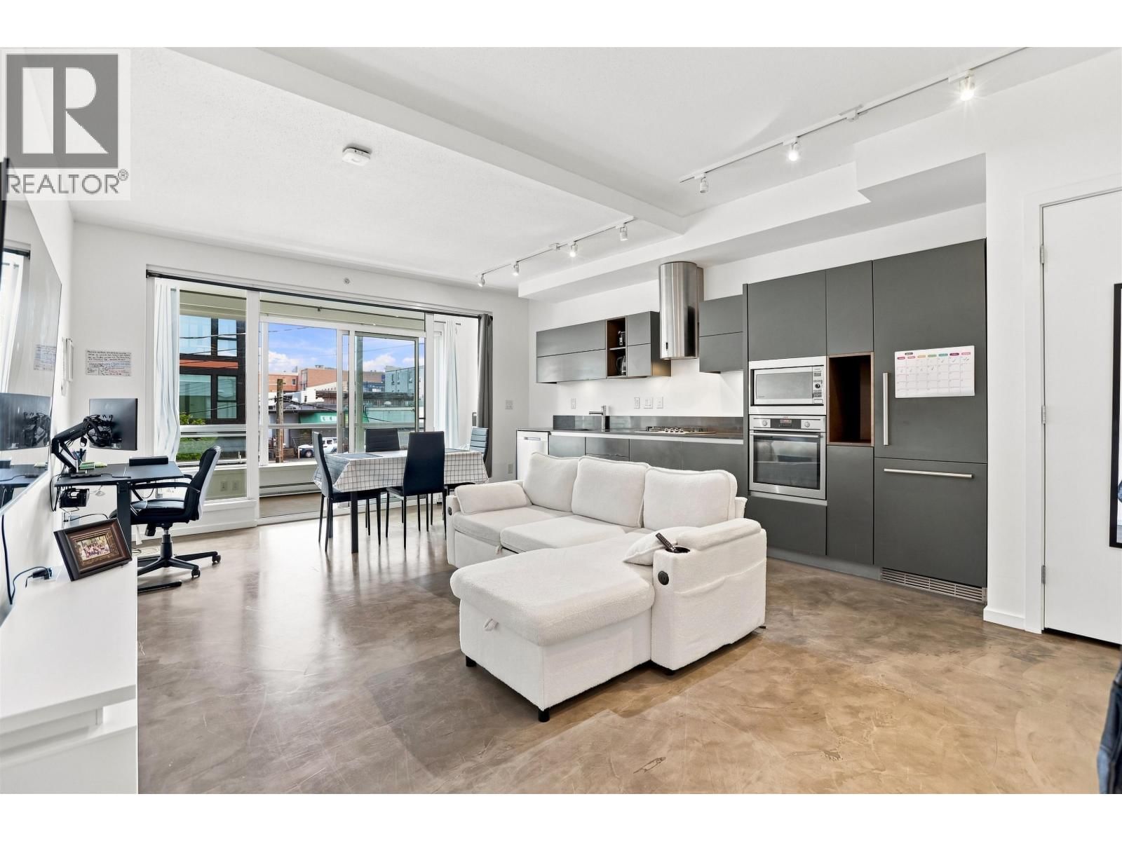 133 8TH Avenue, Vancouver, British Columbia V5T 1R8