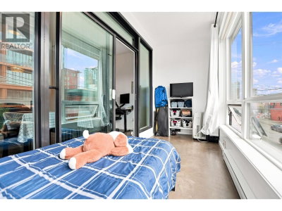 133 8TH Avenue | Vancouver British Columbia | Slide Image Eight