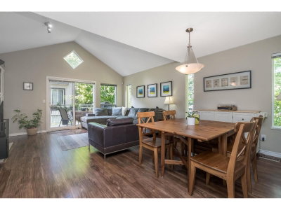 15133 29A Avenue | Surrey British Columbia | Slide Image Ten