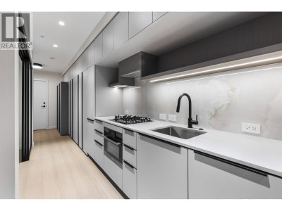 2015 ST. JOHNS Street | Port Moody British Columbia | Slide Image Thirteen