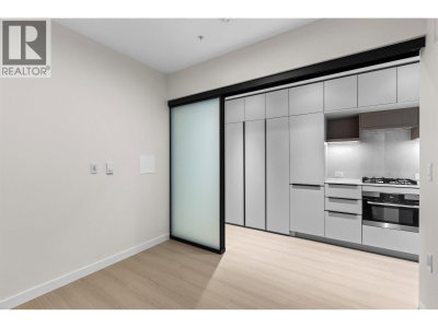 2015 ST. JOHNS Street | Port Moody British Columbia | Slide Image Eighteen