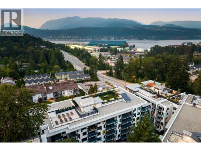 2015 ST. JOHNS Street | Port Moody British Columbia | Slide Image Twenty-four