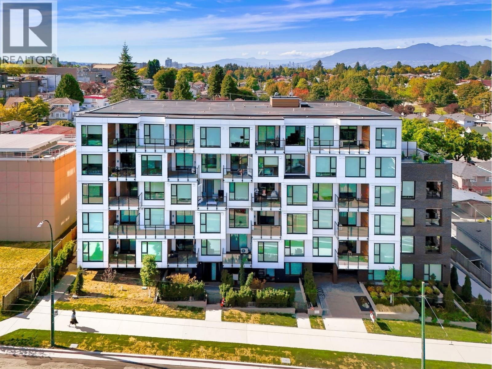 5399 JOYCE Street, Vancouver, British Columbia V5R 4H3
