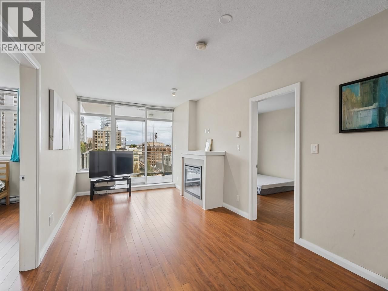 888 CARNARVON Street, New Westminster, British Columbia V3M 0C6