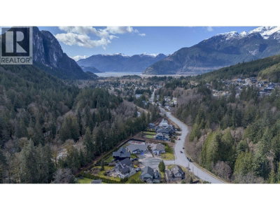 1003 ASH Place | Squamish British Columbia | Slide Image Twenty-nine