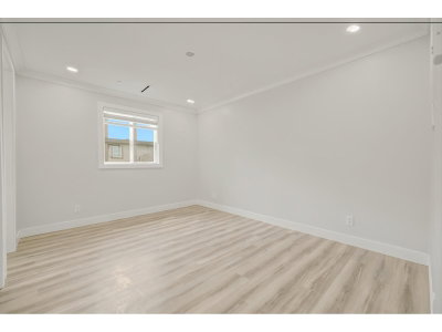 15918 ROPER Avenue | White Rock British Columbia | Slide Image Fourteen