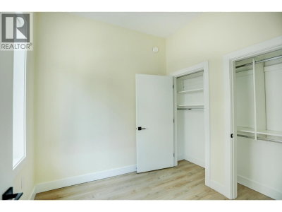 2026 32ND Avenue | Vancouver British Columbia | Slide Image Thirty