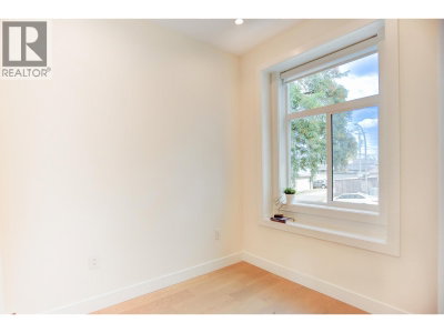 2026 32ND Avenue | Vancouver British Columbia | Slide Image Eight