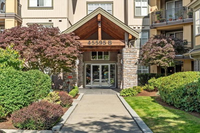 45595 TAMIHI Way | Chilliwack British Columbia | Slide Image Five