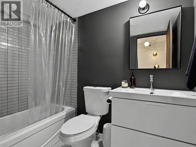 1355 4TH Avenue | Vancouver British Columbia | Slide Image Fourteen