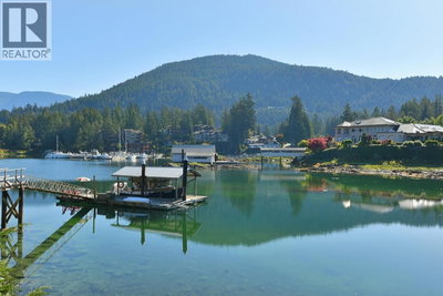 12828 GILDEN Road | Madeira Park British Columbia | Slide Image Ten
