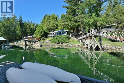 12828 GILDEN Road | Madeira Park British Columbia | Slide Image Thirteen