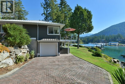 12828 GILDEN Road | Madeira Park British Columbia | Slide Image Seven
