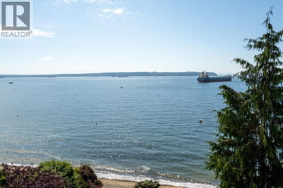 4052 MARINE Drive | West Vancouver British Columbia | Slide Image Eighteen