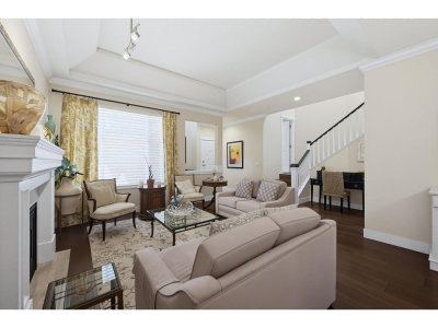 15500 ROSEMARY HEIGHTS Crescent | Surrey British Columbia | Slide Image Seven
