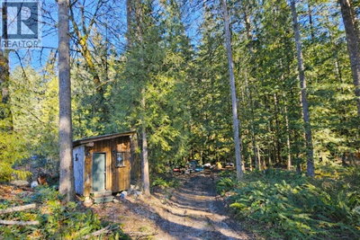 3070 MIDNIGHT Way | Squamish British Columbia | Slide Image Thirty-three