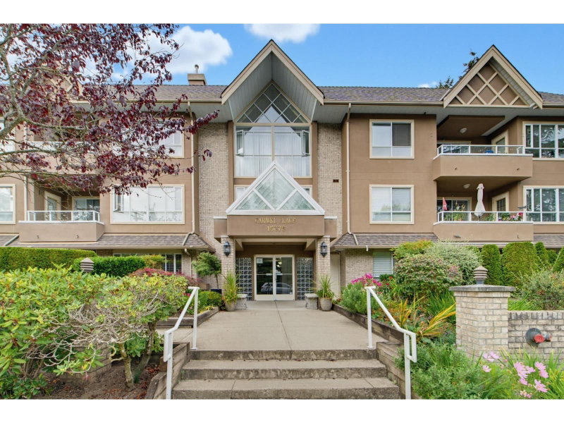 15375 17 Avenue Surrey British Columbia, V4A 1T8 - 2 Bedrooms Condo For Sale