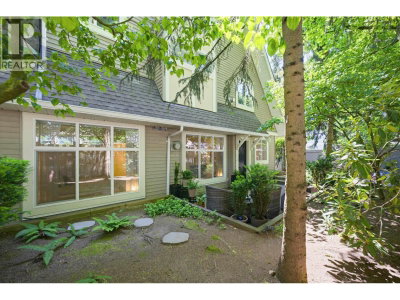 1071 LYNN VALLEY Road | North Vancouver British Columbia | Slide Image Six