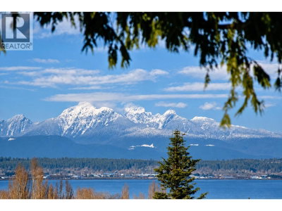 352 54 Street | Delta British Columbia | Slide Image Thirty