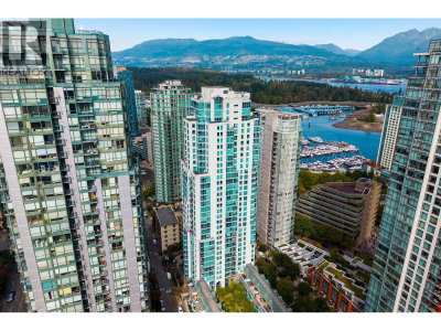 1238 MELVILLE Street | Vancouver British Columbia | Slide Image Four