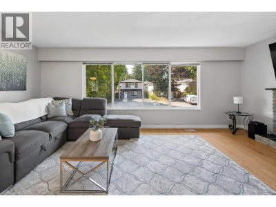 3464 VINCENT Street | Port Coquitlam British Columbia | Slide Image Five