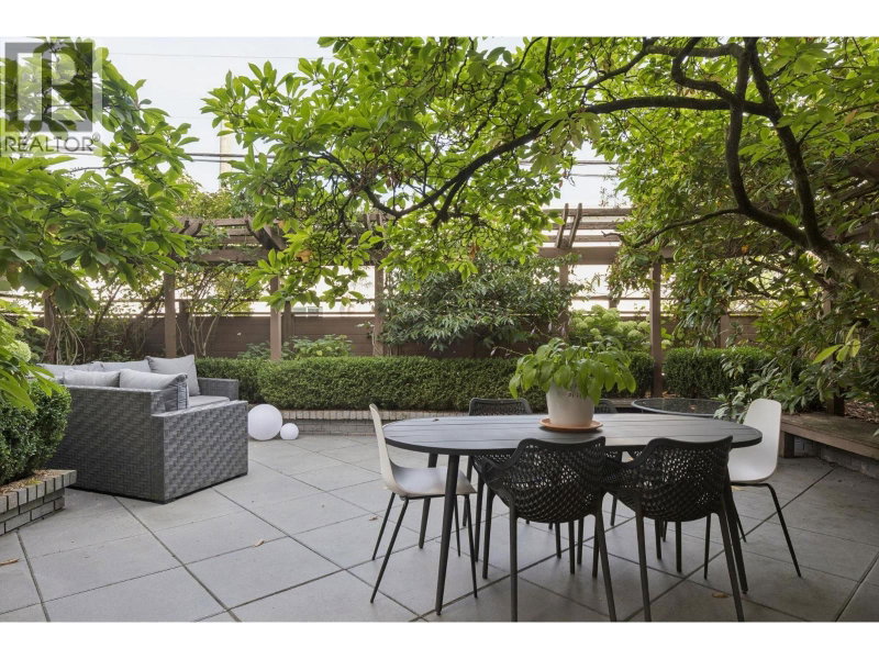 2211 WEST 2ND AVE Vancouver British Columbia, V6K 1H8 - 1 Bedroom Condo For Sale