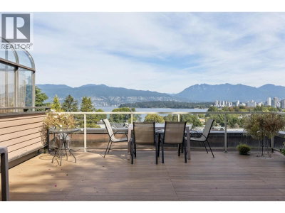 2211 WEST 2ND AVE | Vancouver British Columbia | Slide Image Thirty-one