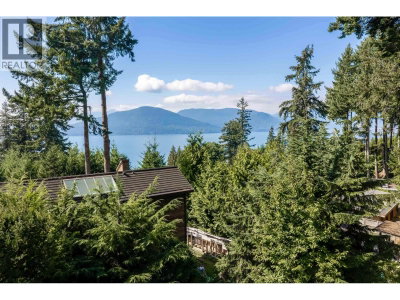 475 BAYVIEW Road | Lions Bay British Columbia | Slide Image Four