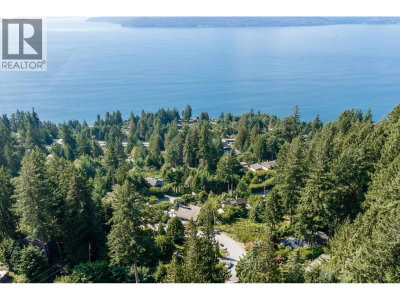 475 BAYVIEW Road | Lions Bay British Columbia | Slide Image Nine