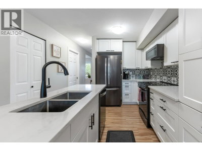 21015 118 Avenue | Maple Ridge British Columbia | Slide Image Seventeen