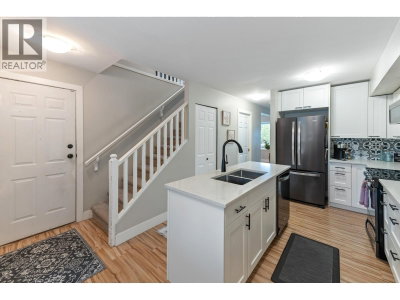 21015 118 Avenue | Maple Ridge British Columbia | Slide Image Eighteen